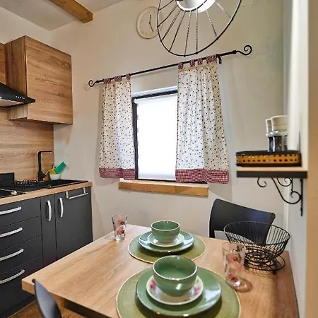 Betlehem Apartment *